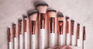 makeup brushes